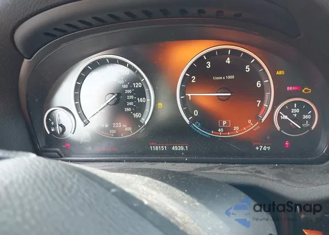 2016 BMW X3 xDrive28I z USA, uszkodzony, nr VIN 5UXWX9C52G0D81458